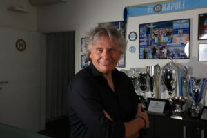 Napoli Futsal, il presidente Perugino: «Saremo ancora protagonisti. Il calcio a 5 deve essere sostenibile, De Laurentiis un esempio, lo aspettiamo ad Aversa»