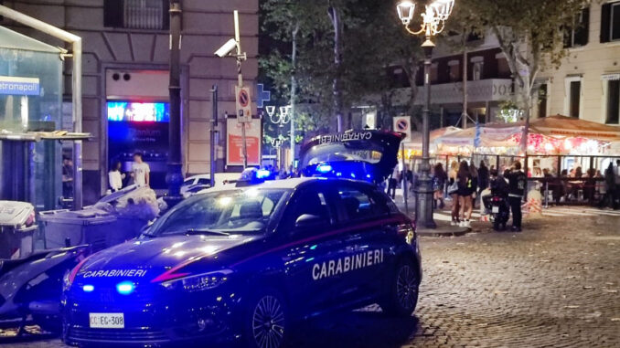 I Carabinieri in Piazza Vanvitelli (Vomero) a Napoli