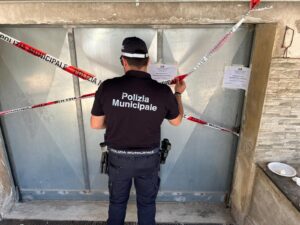 Giro di vite a Pomigliano: controlli a tutto campo della Polizia Locale, sequestri e sanzioni