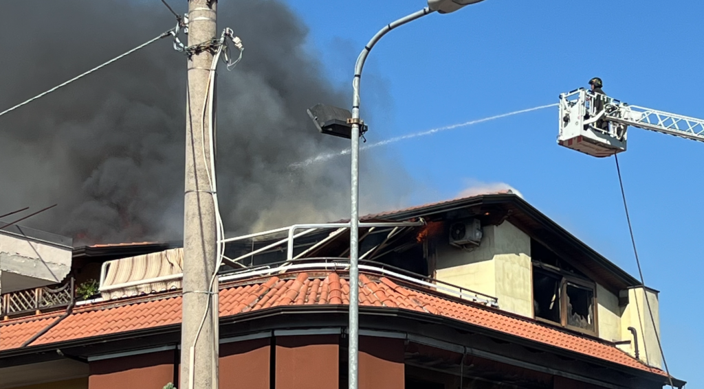 Incendio una 