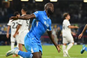 Lukaku show: entra e ribalta la partita. Napoli-Parma 2-1