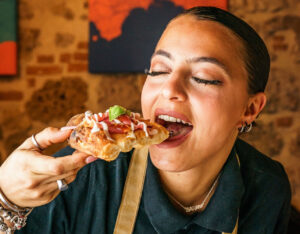 Zerottantuno Bella Napoli, turisti da tutto il mondo a lezione di pizza