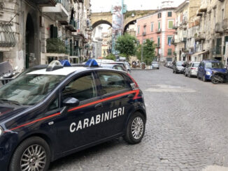 Controlli dei carabinieri nel rione Sanità