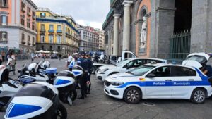 Napoli, operazione di controllo sulle biciclette elettriche irregolari: sequestrati 21 veicoli