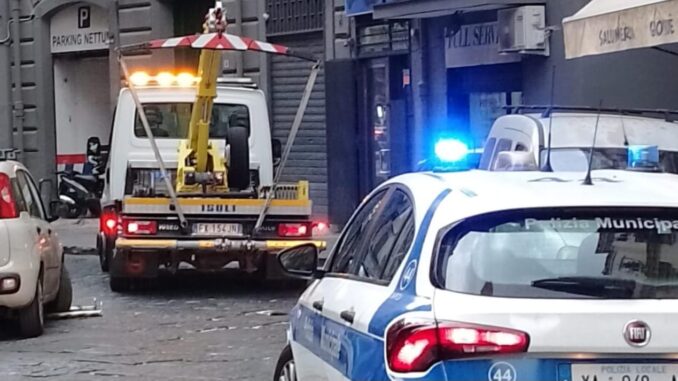 polizia locale napoli