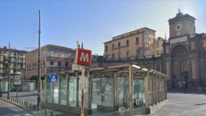 metropolitana piazza dante Napoli